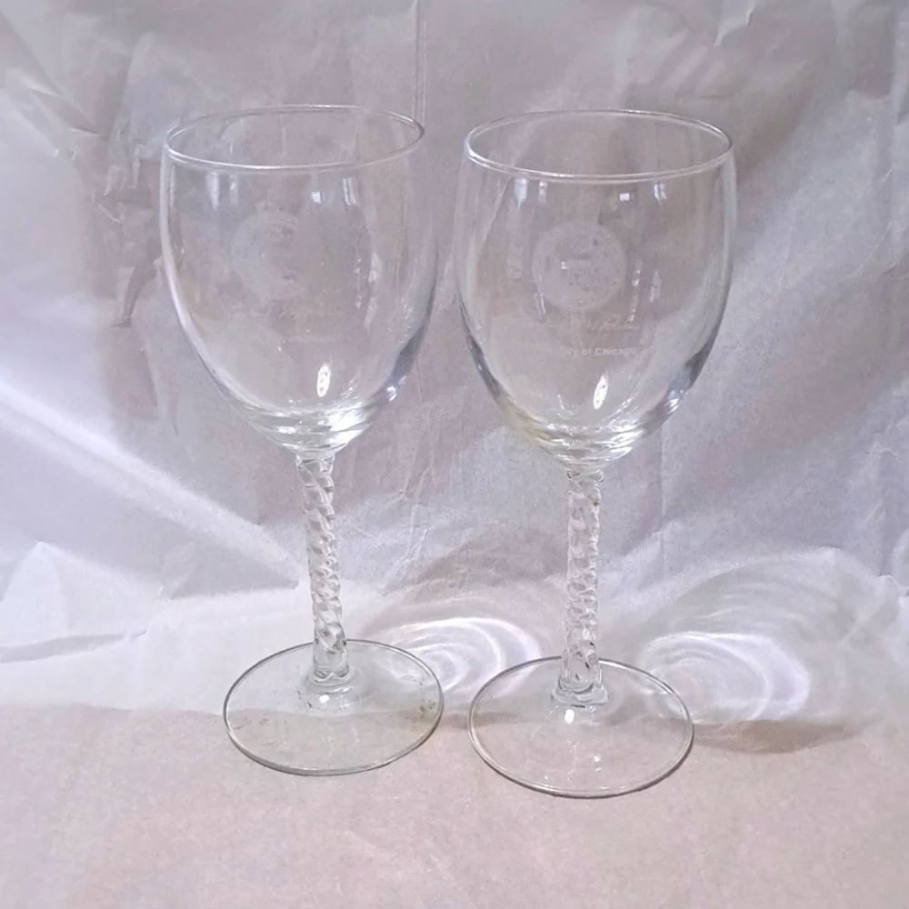 RARE City of Chicago Mayor RM Daley Etched Seal Wine Glasses Vintage - Picture 1 of 5